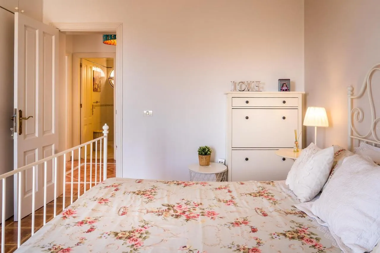 Deluxe Villa Bella Vita Air Con & Heated Pool, Tenerife South Chayofa